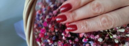 Осеннее настроение с Essie Nail Lacquer Classic collection #24 "In stitches" и #444 "Ready to boa"