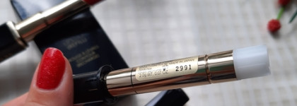 Sensai contouring lipstick CL 04 Neutral red