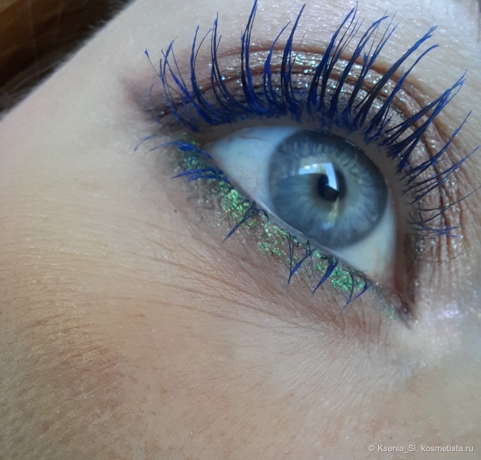 Maybelline Lash Sensational Sky High Mascara в оттеноке blue mist