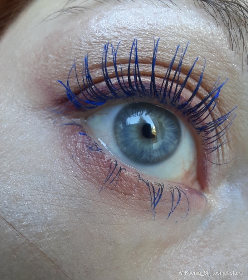 Maybelline Lash Sensational Sky High Mascara в оттеноке blue mist