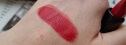 Сатиновая помада Explicit Luxury Lipstick #825 No Strings от Nars