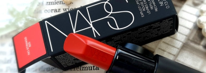 Сатиновая помада Explicit Luxury Lipstick #825 No Strings от Nars
