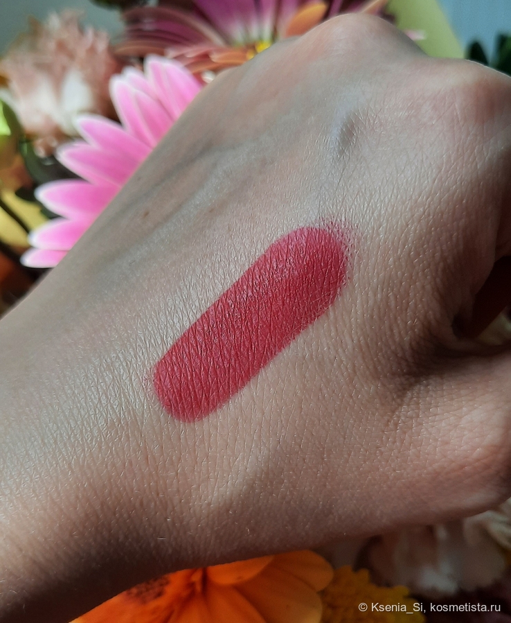Mac locked kiss 24hr lipstick # 90 Taboo