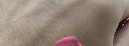 Guerlain la petite robe noire lipcheek