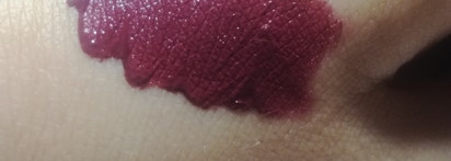 Турецкая стеснительная ягодка Note Mattemoist lipgloss