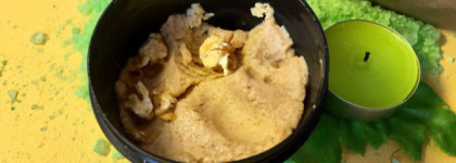 Такая манящая "Пикантная кукуруза" от Lush.