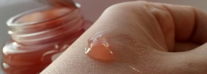 Работает, пока я сплю: Ночная медовая маска с барбадосской вишней (Holika Holika Honey Sleeping Pack (Acerola))