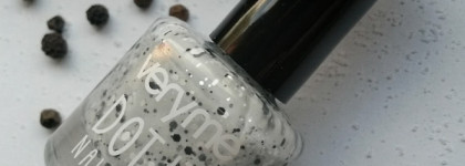 Для SpiceGirls: Лак для ногтей Многоточие Oriflame VeryMe Dot-It Nail Art #31907 Black & White («Соль и Перец»)