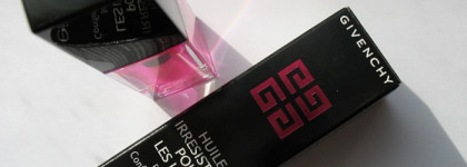 Уход за губами и нежный весенний оттенок в одном флаконе: Масло для губ Givenchy Point D'Encrage Huile Irresistible Pour Les Levres #01 Fuchsia Ink