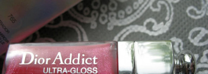 Ягодные леденцы: Блеск для губ Dior Addict Ultra Gloss Mirror Sensational Mirror Shine Hydra-Plumping Volume # 765 Ultradior