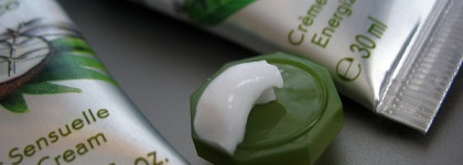 Первые новинки 2018 от Yves Rocher: Кремы для рук Les Plaisirs Nature, Мицеллярный детокс-гель Elixir Jeunesse, расслабляющий гель для ванны и душа Relaxing Bath & Shower Gel Cotton Flower Mimosa