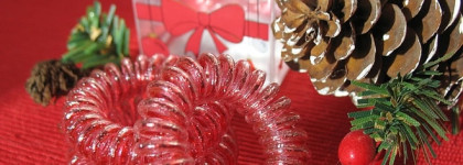 Маленькие радости к Новому году. Праздничный лимитированный выпуск Резинок-браслетов для волос Invisibobble Original Christmas Glitter