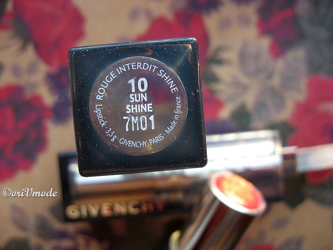 Их сиятельства: стала ли заменой любимой Givenchy Rouge Interdit Shine #10 (Sun Shine) новинка Givenchy Le Rouge Lipstick Gardens Edition #02 (Sparkling Poppy)