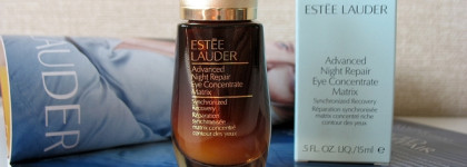 Один из главных моих фаворитов: Восстанавливающий концентрат для кожи области вокруг глаз Estee Lauder Advanced Night Repair Eye Concentrate Matrix