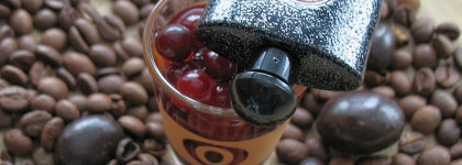 Такие разные кофейные ассоциации: YSL Black Opium edp и Maison Margiela Replica Coffee Break edt