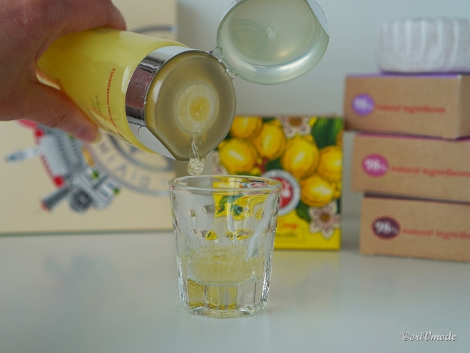 Какое средство для очищения лица вкуснее: Limoncello Divina Belezza или медовая Apivita?