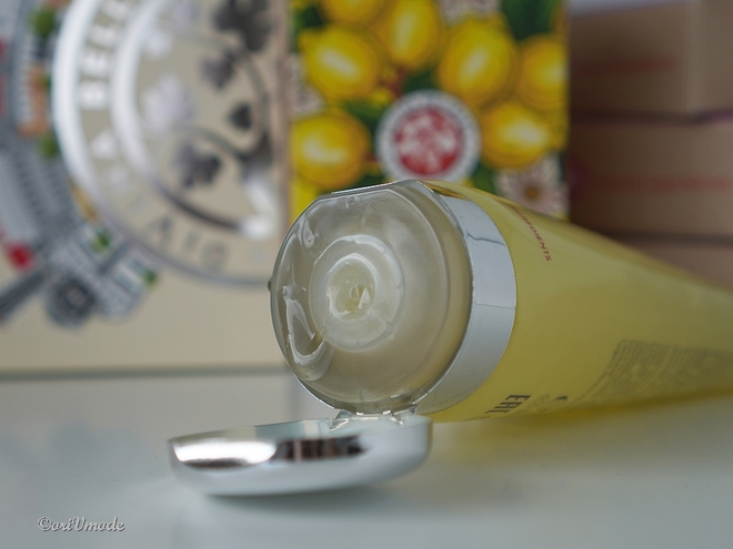 Какое средство для очищения лица вкуснее: Limoncello Divina Belezza или медовая Apivita?