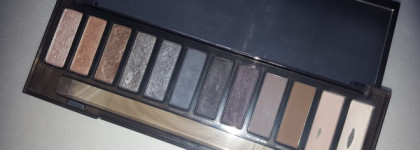 По праву идеальные тени Urban Decay Naked Smoky. Открой оттенок настроения