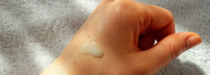 Уход за кожей лица с Algologie: увлажняющая сыворотка, дневной крем для лица и крем для век