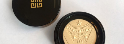 Givenchy Bouncy Highlighter