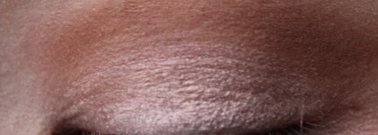 Essence Made to sparkle highlighting eye pen - сиять будем?