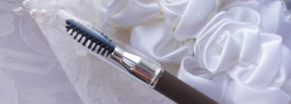 Мой бессменный помощник на протяжении 5-ти лет: карандаш для бровей Yves Rosher Couleurs Nature Eyebrow Pencil 02 #пепельный