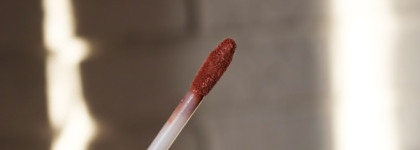 Жидкая глянцевая губная помада Eveline Cosmetics Gloss Magic Lip Lacquer в двух нюдовых оттенках: 08 Sweet Caramel и 15 Vintage Rose