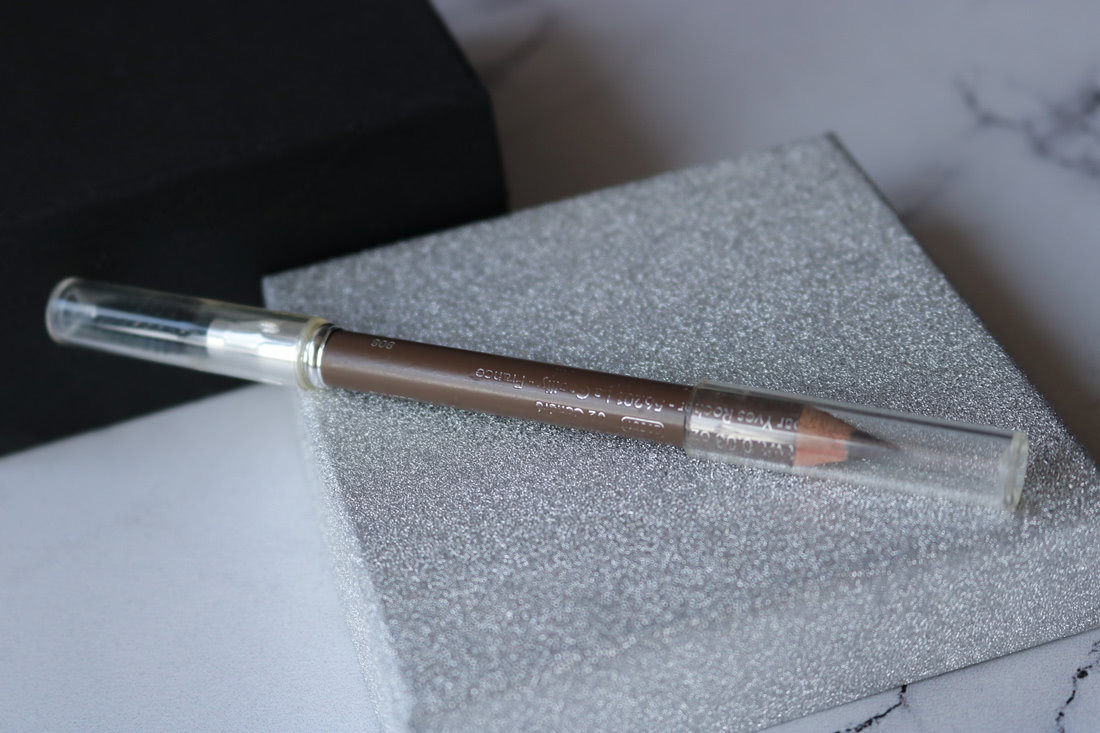 Незаменимый карандаш для бровей с холодным подтоном, вот уже более 8 лет. Yves Rocher Couleurs Nature Eyebrow Pencil 02 #пепельный