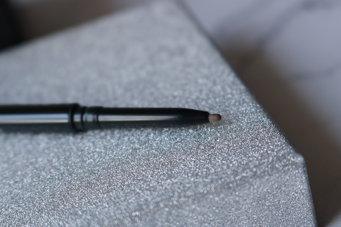 Пепельный карандаш для бровей отзывы