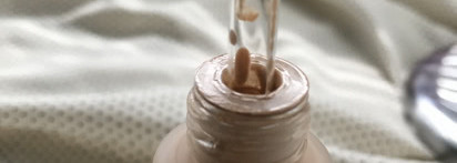 Becca Aqua Luminous Perfecting foundation. Glow must go on