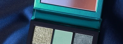 Неизумрудный изумруд Huda beauty Emerald obsessions palette