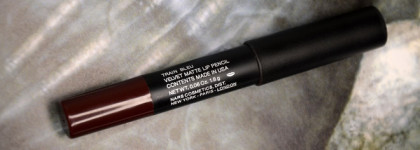 Отправиться в путешествие вместе с NARS Velvet Matte Lip Pencil Train Bleu
