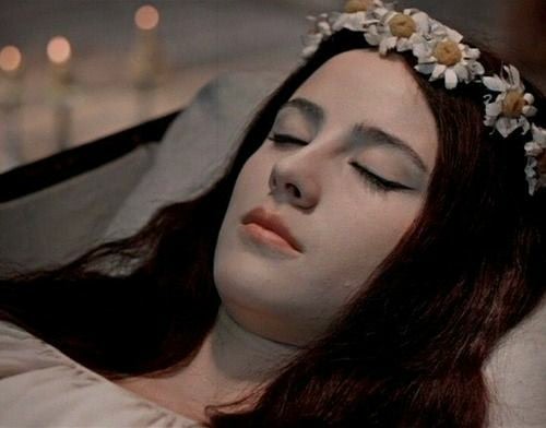 Приведите Вия! Или мое превращение в гоголевскую панночку