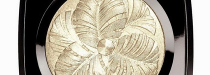 Ты самый лучший в моем цветнике цветок. Хайлайтер-иллюминайзер Chanel Camelia De Plumes 2014