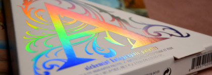 Моя голографическая звезда - Alchemist Holographic Palette от Kat Von D