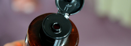 Хорошая рабочая лошадка. Мицеллярная вода для снятия макияжа от Innature