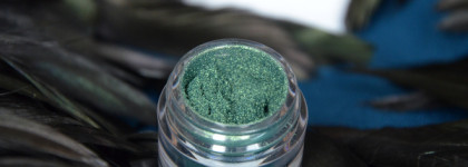 Стать лесной нимфой с рассыпчатым пигментом от Inglot AMC # 56