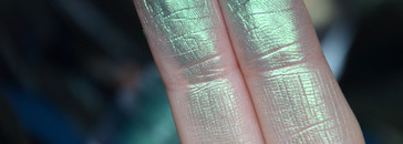 Стать лесной нимфой с рассыпчатым пигментом от Inglot AMC # 56