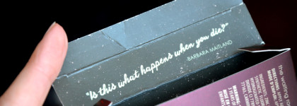 Магия красного вместе с палеткой Melt Cosmetics x Beetlejuice Waiting Room