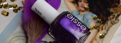 Темный пурпур с лаком Essie nail lacquer Classic collection в оттенке 47 sexy divide