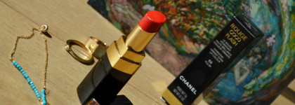 Красных много не бывает. Увлажняющая помада-блеск Chanel Rouge Coco Flash Lipstick в оттенке 66 Pulse