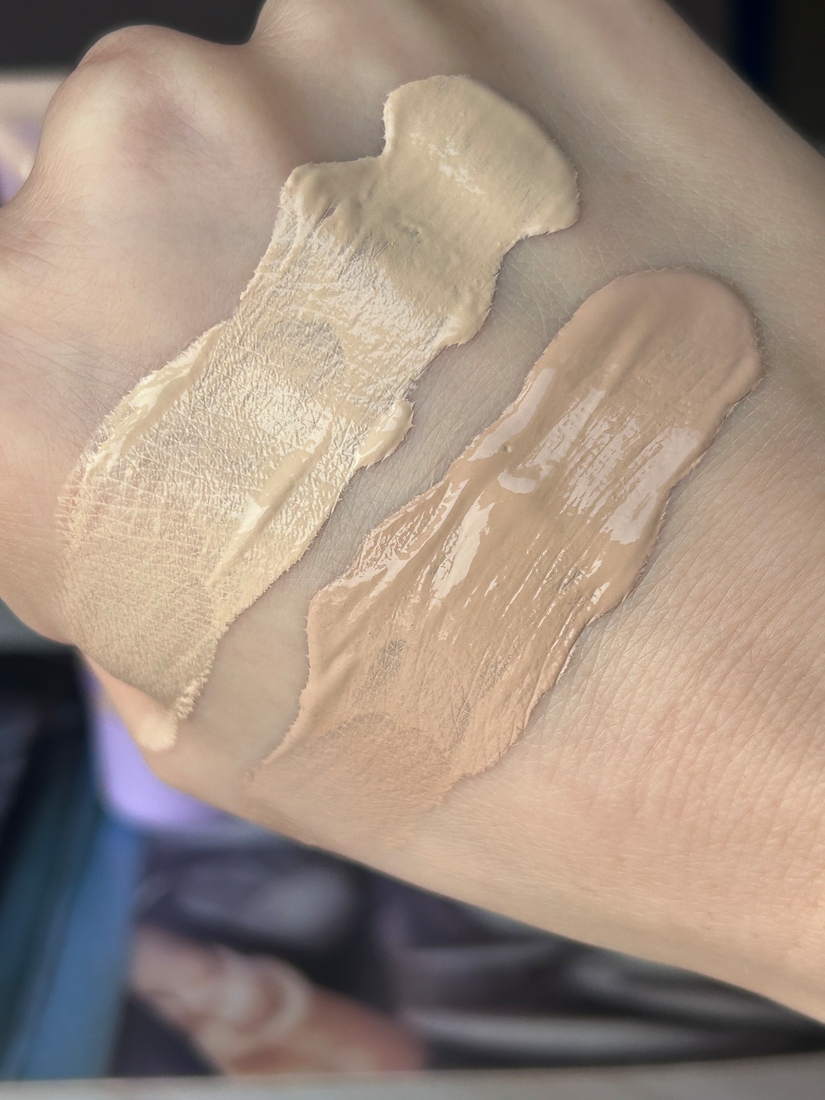 Свотчи оттенков слева направо: 01ivory, 1,5 ivory beige. Дневной свет