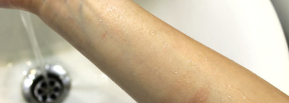 Деликатное очищение - Сыворотка Biore для демакияжа