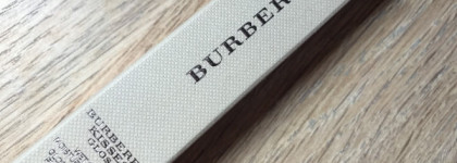Burberry kisses gloss 09 Pale nude
