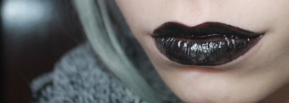 Black is such a happy color. Чёрные блески для губ Nyx Butter Gloss Black Berry Pie и Estrade 106