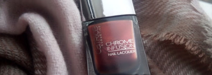 Неожиданный красный - Catrice Chrome Infusion Nail Lacquer 04 Unexpected Red