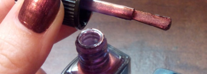 Неожиданный красный - Catrice Chrome Infusion Nail Lacquer 04 Unexpected Red