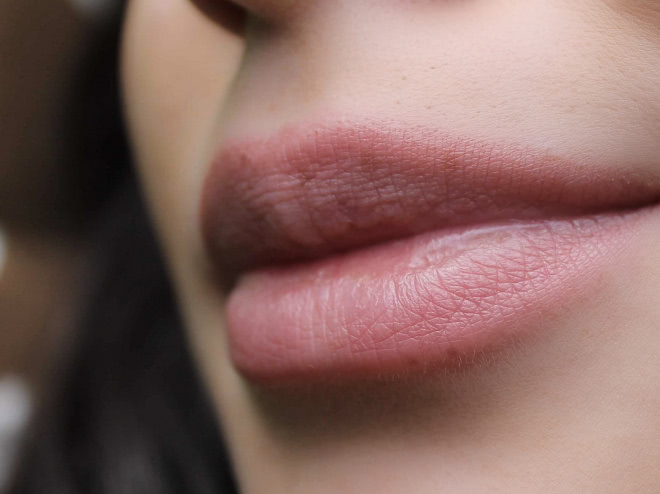 Карандаш для губ Mac Lip Pensil в цвете Soar
