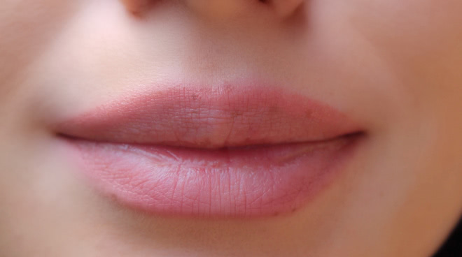 Карандаш для губ Mac Lip Pensil в цвете Soar