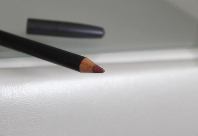 Карандаш для губ Mac Lip Pensil в цвете Soar